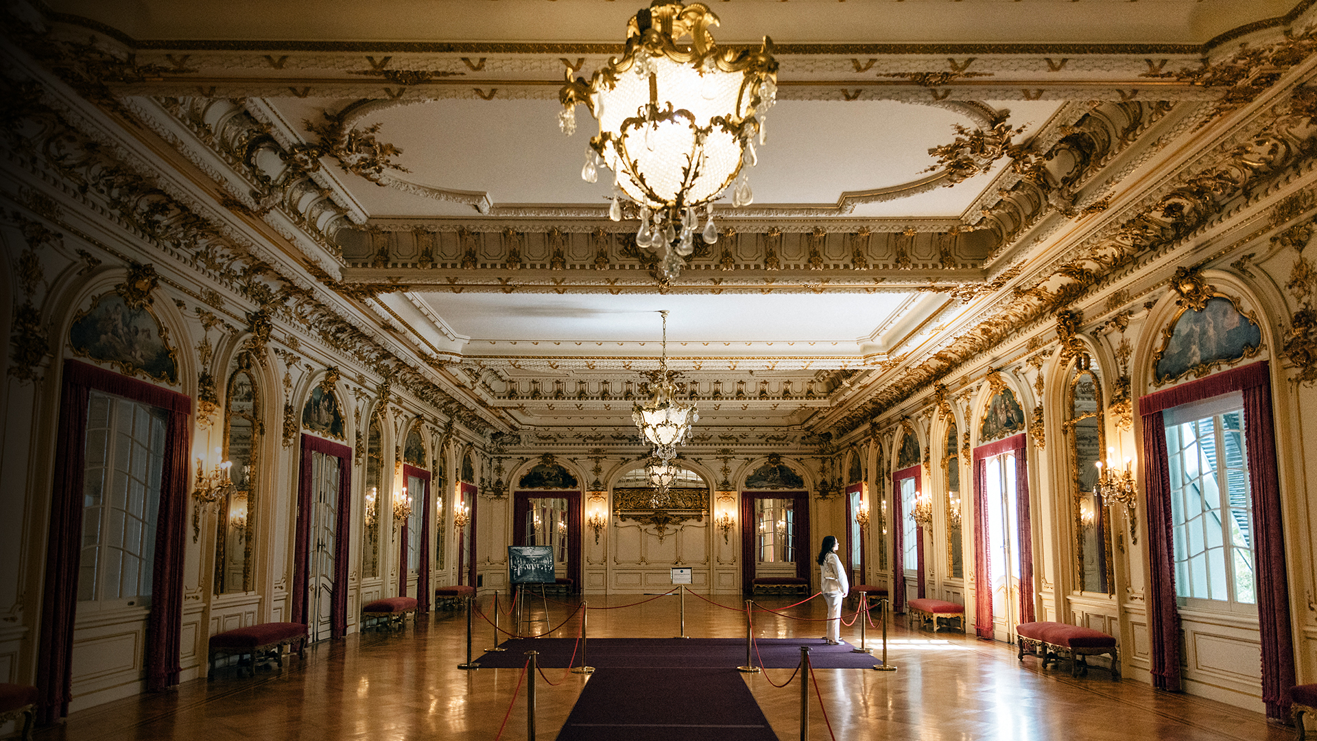 Grand Ballroom RGB72 26-667